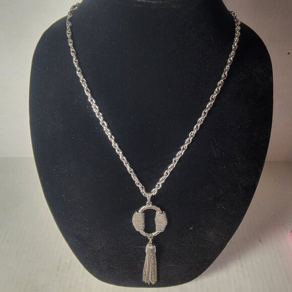 Vintage Sarah Coventry Classic Elegant Silver-Tone Tassel & Pendant Necklace - Picture 1 of 5